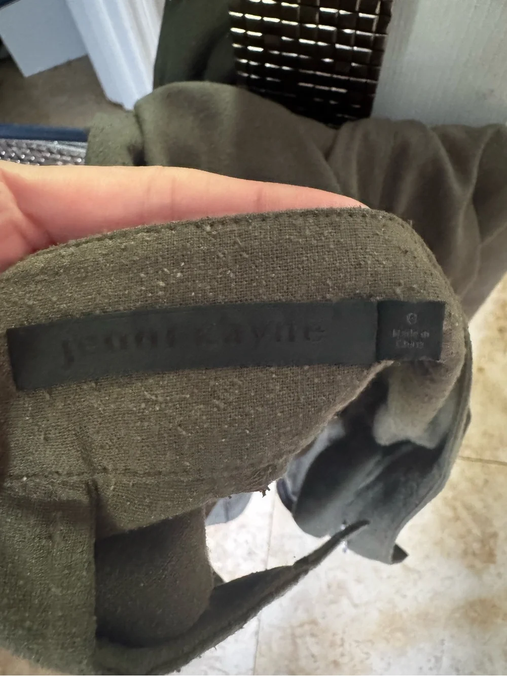 Jenni Kayne relaxed trousers, 100% raw silk, olive green. Like new - Picture 6 of 6